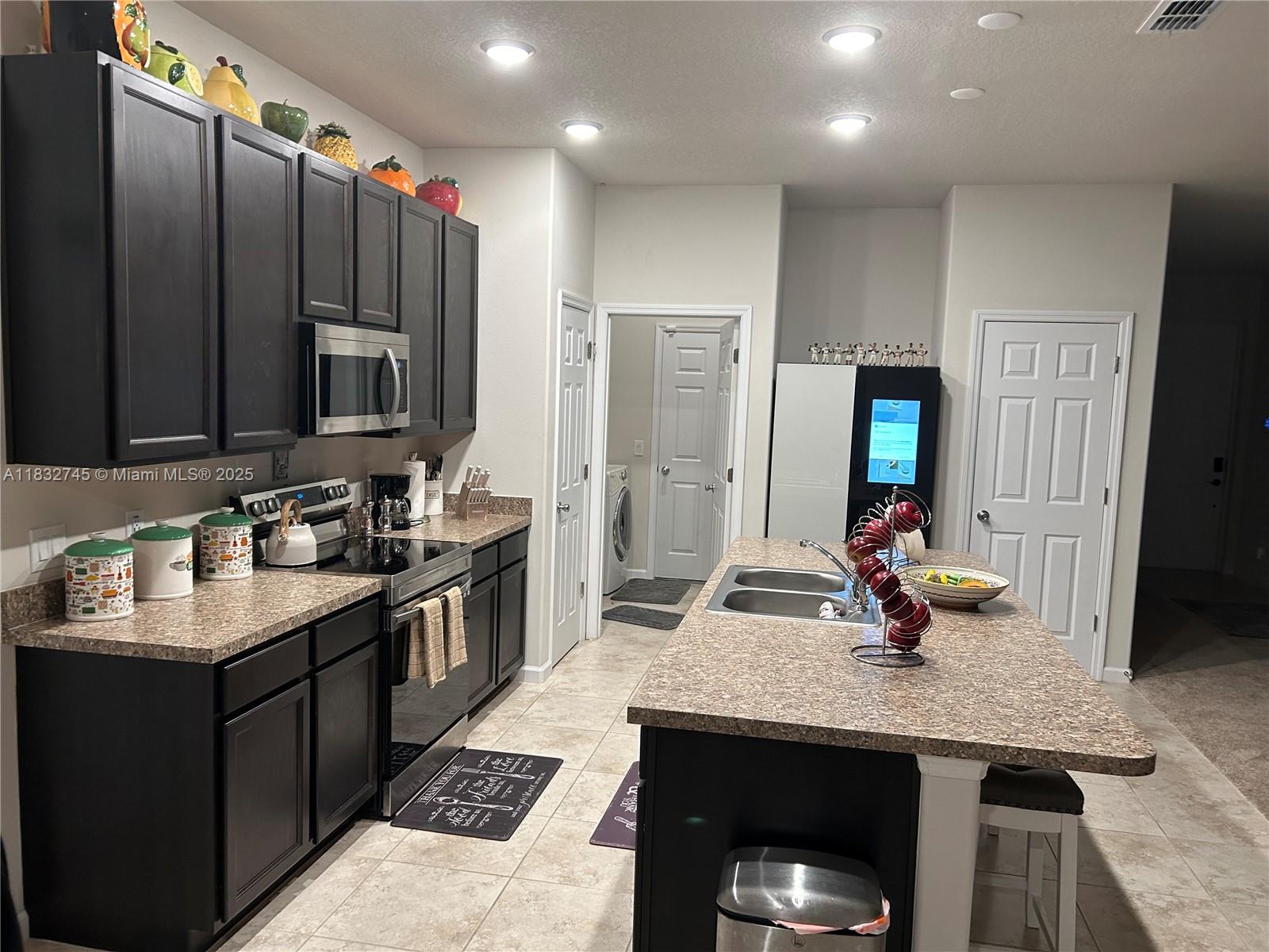 Property photo # 9