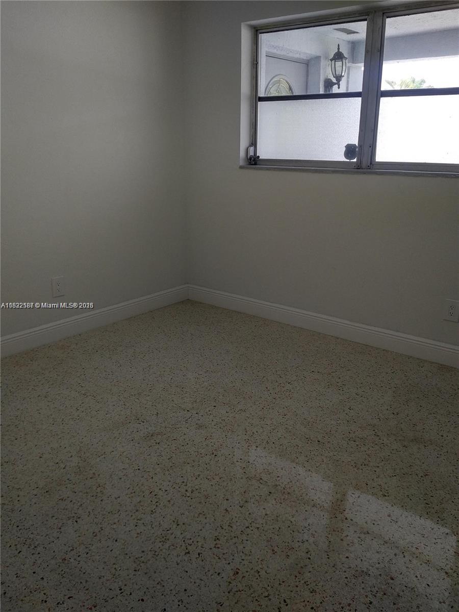 2840 SW 8th St, Fort Lauderdale, Florida image 10