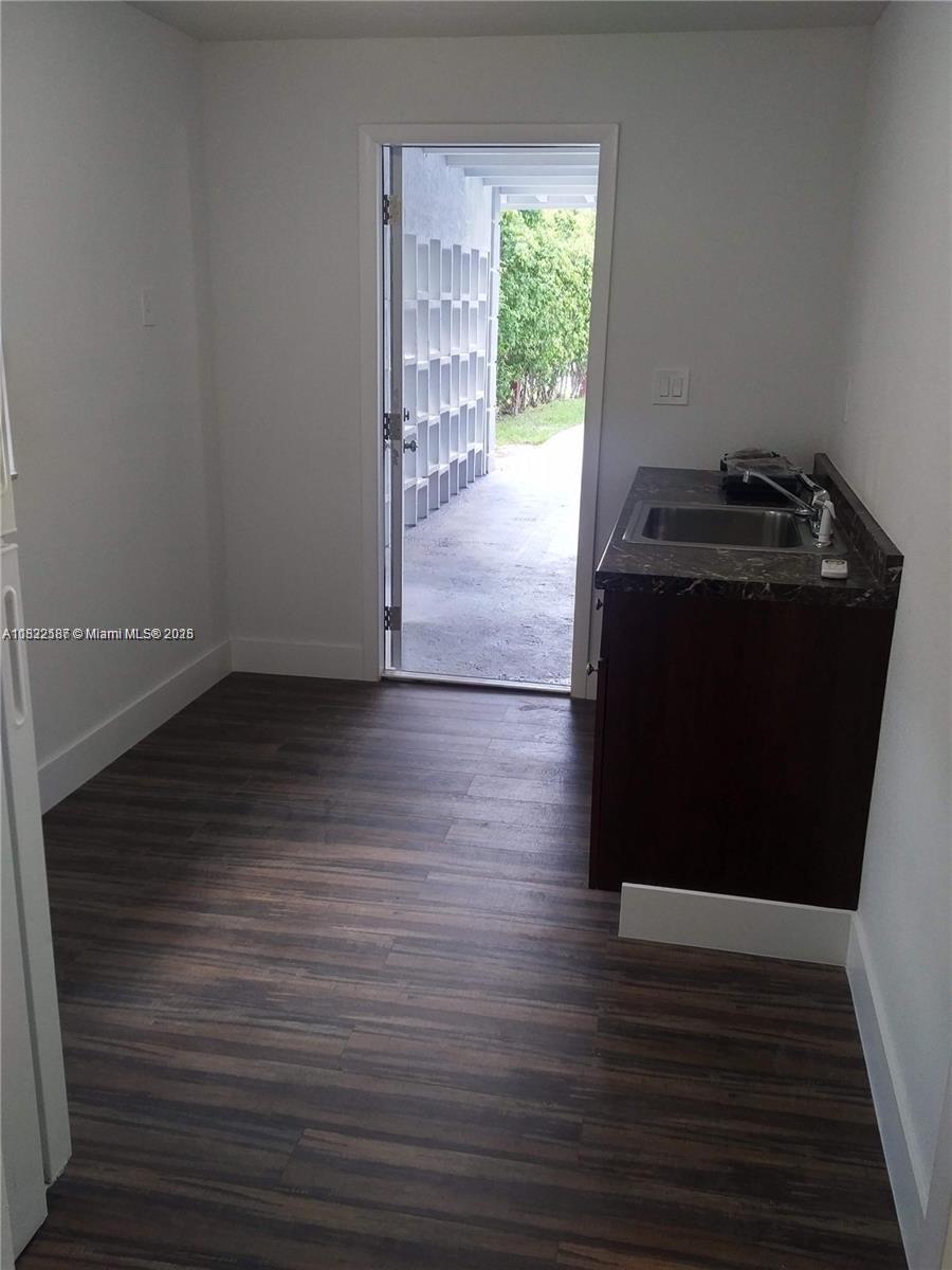2840 SW 8th St, Fort Lauderdale, Florida image 20