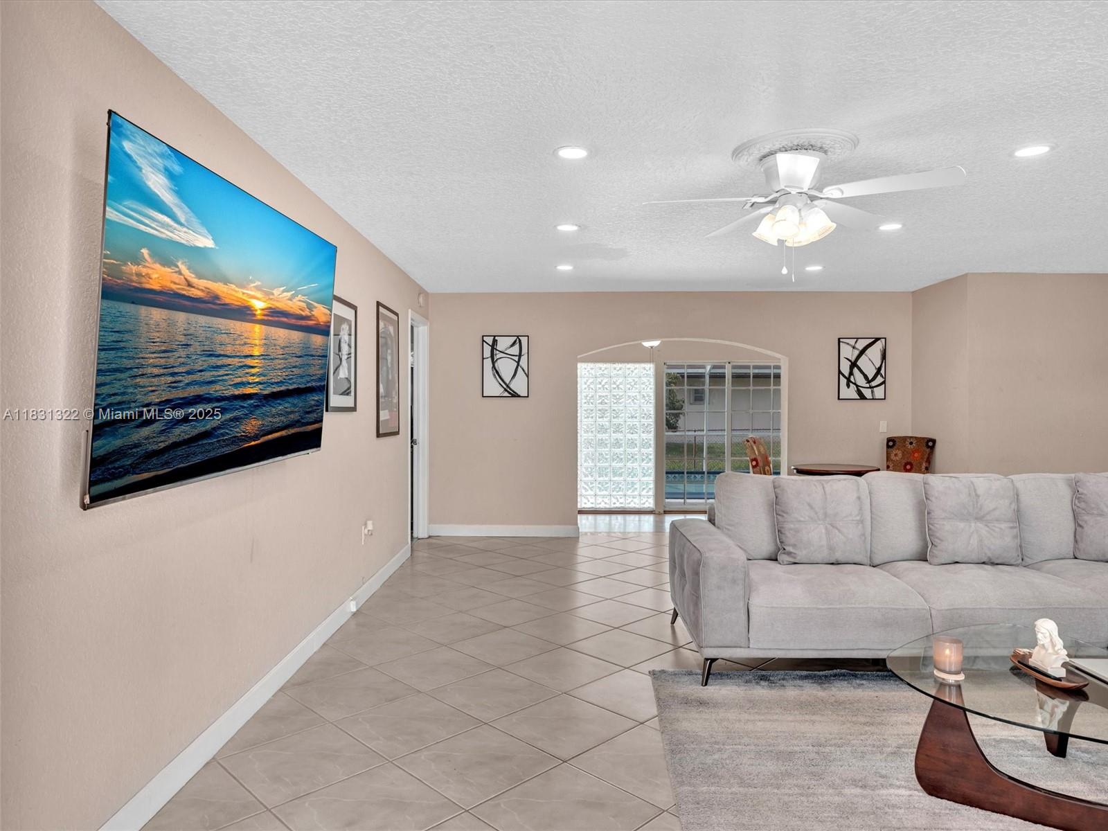 8970 Johnson St, Pembroke Pines, Florida image 6