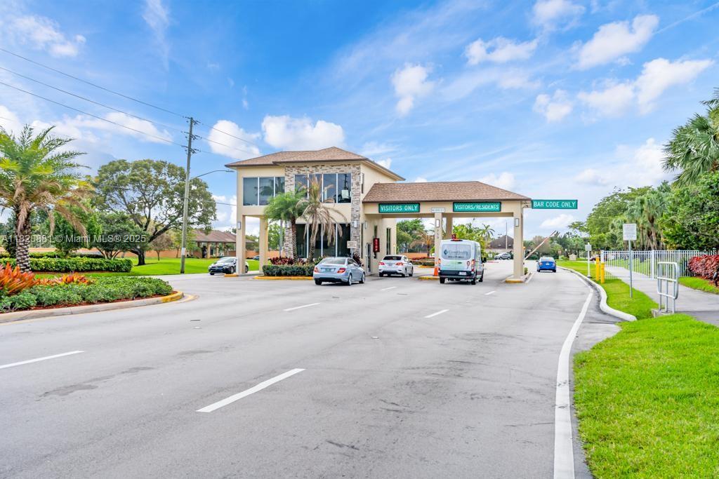 12500 SW 6th St #206N, Pembroke Pines, Florida image 33