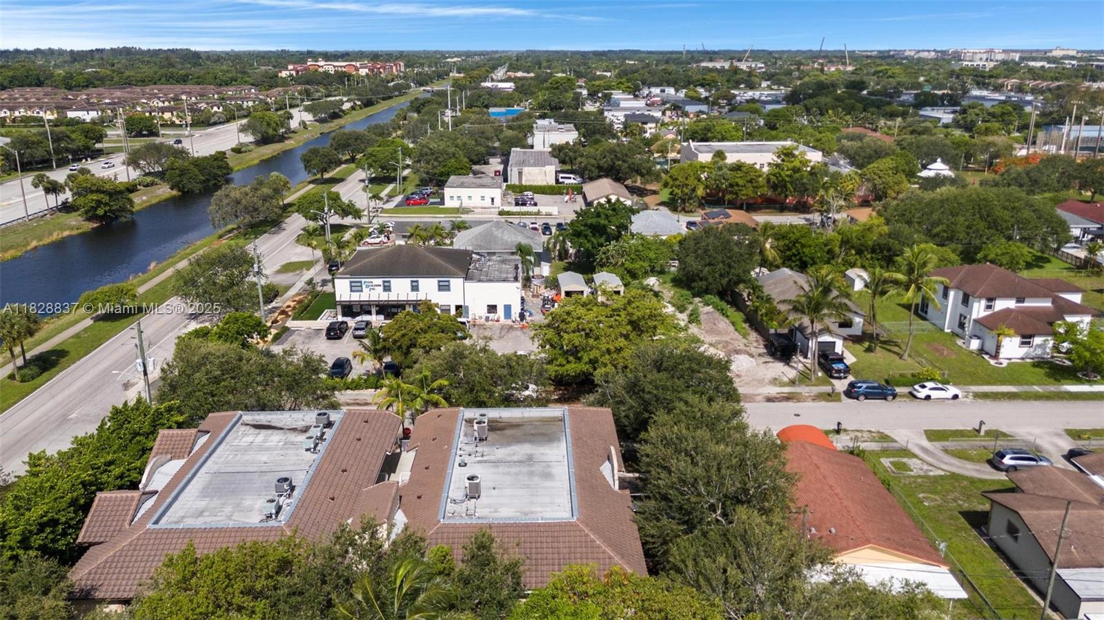 5595 Orange Dr, Davie, Florida image 38