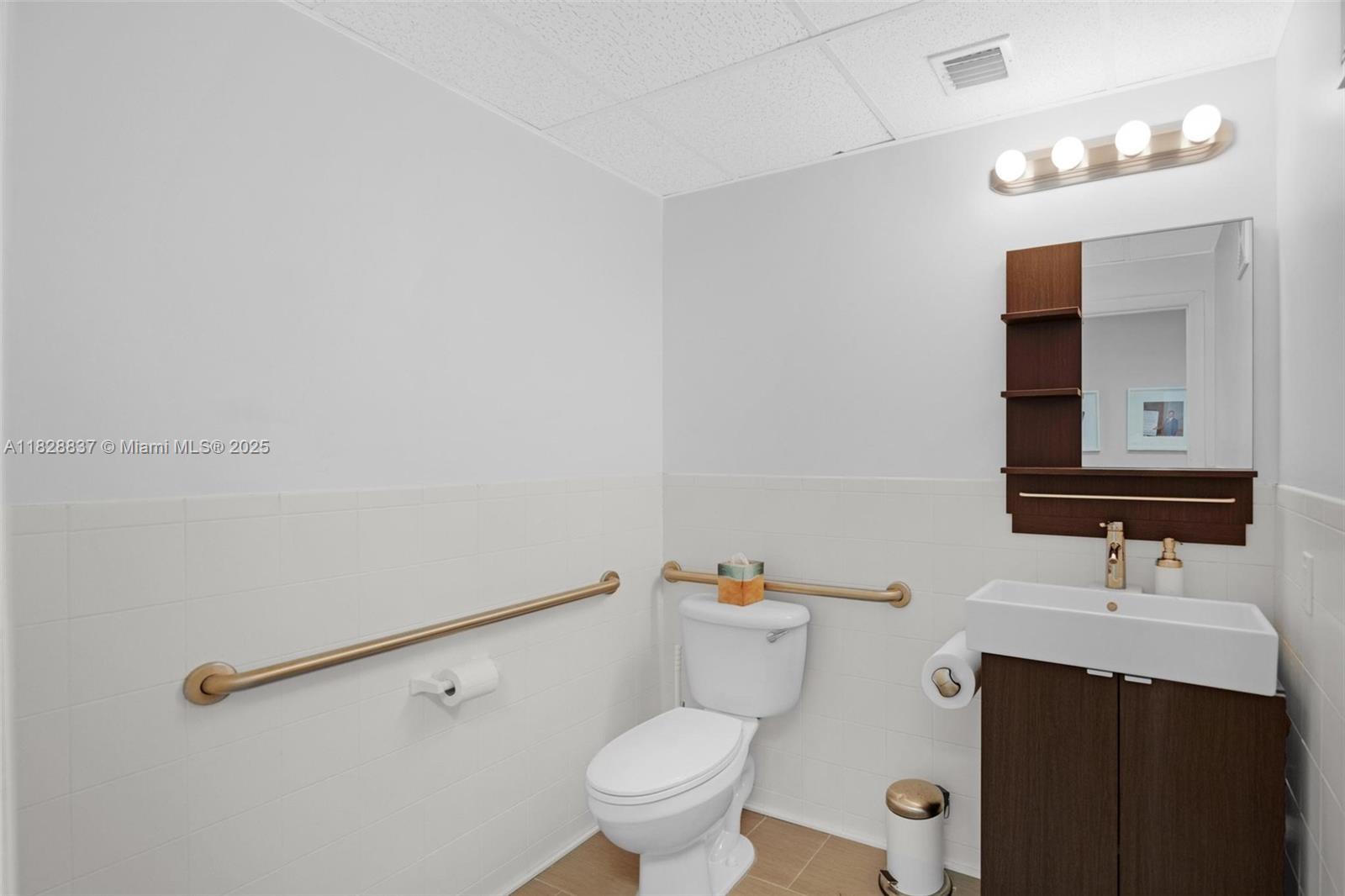 5595 Orange Dr, Davie, Florida image 46