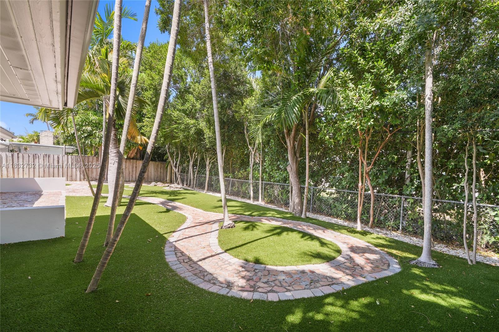 1221 NE 87th St, Miami, Florida image 6