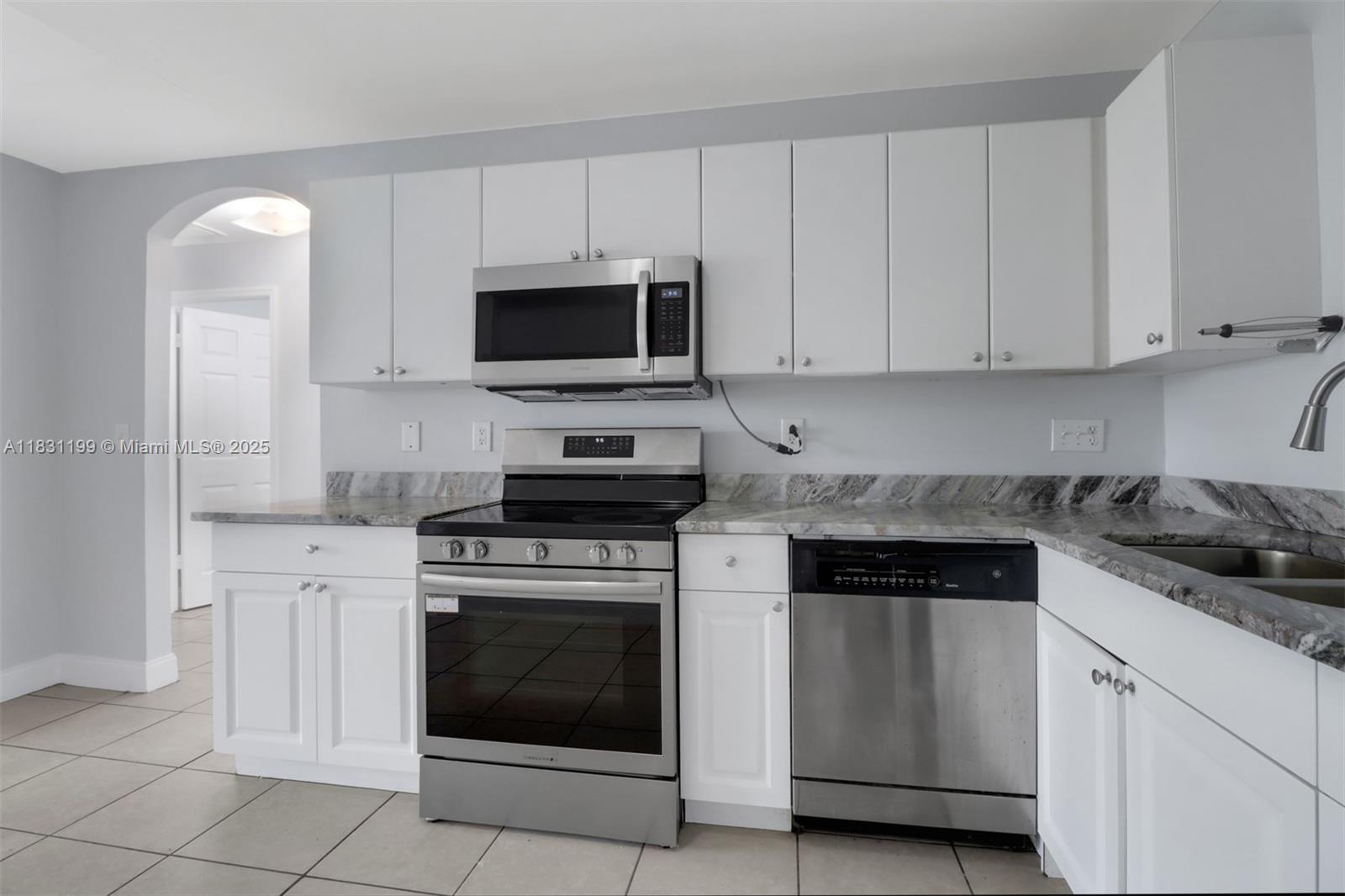 Property photo # 0