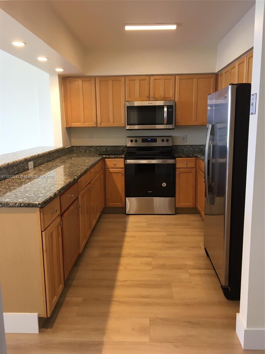 5700 Collins Ave #6J, Miami Beach, Florida image 11