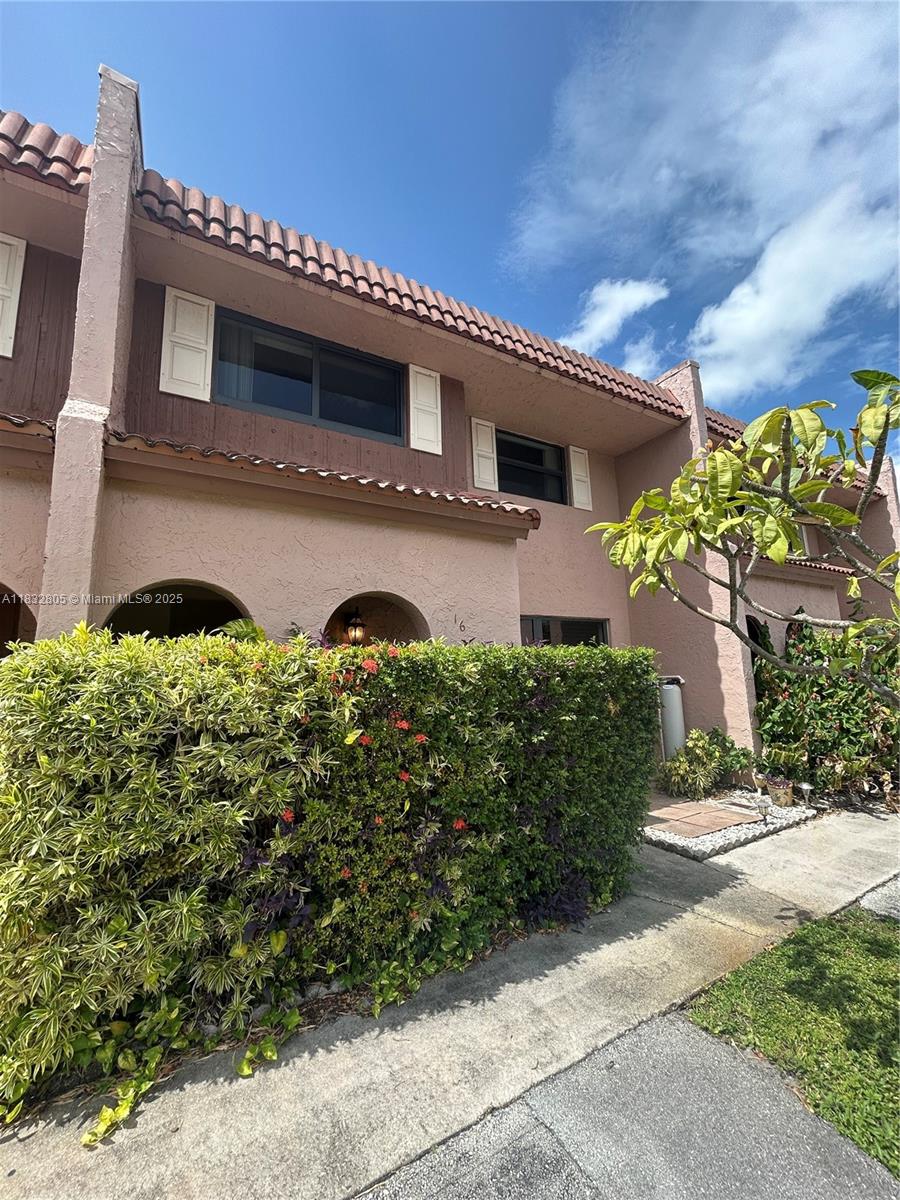 Property photo # 0