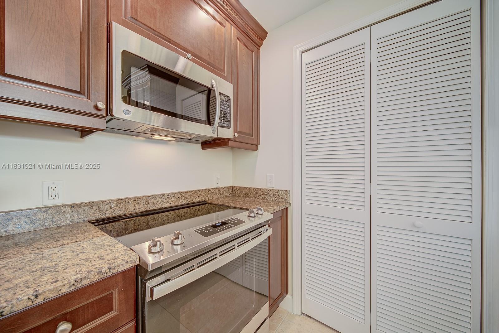 100 Andalusia Ave 608