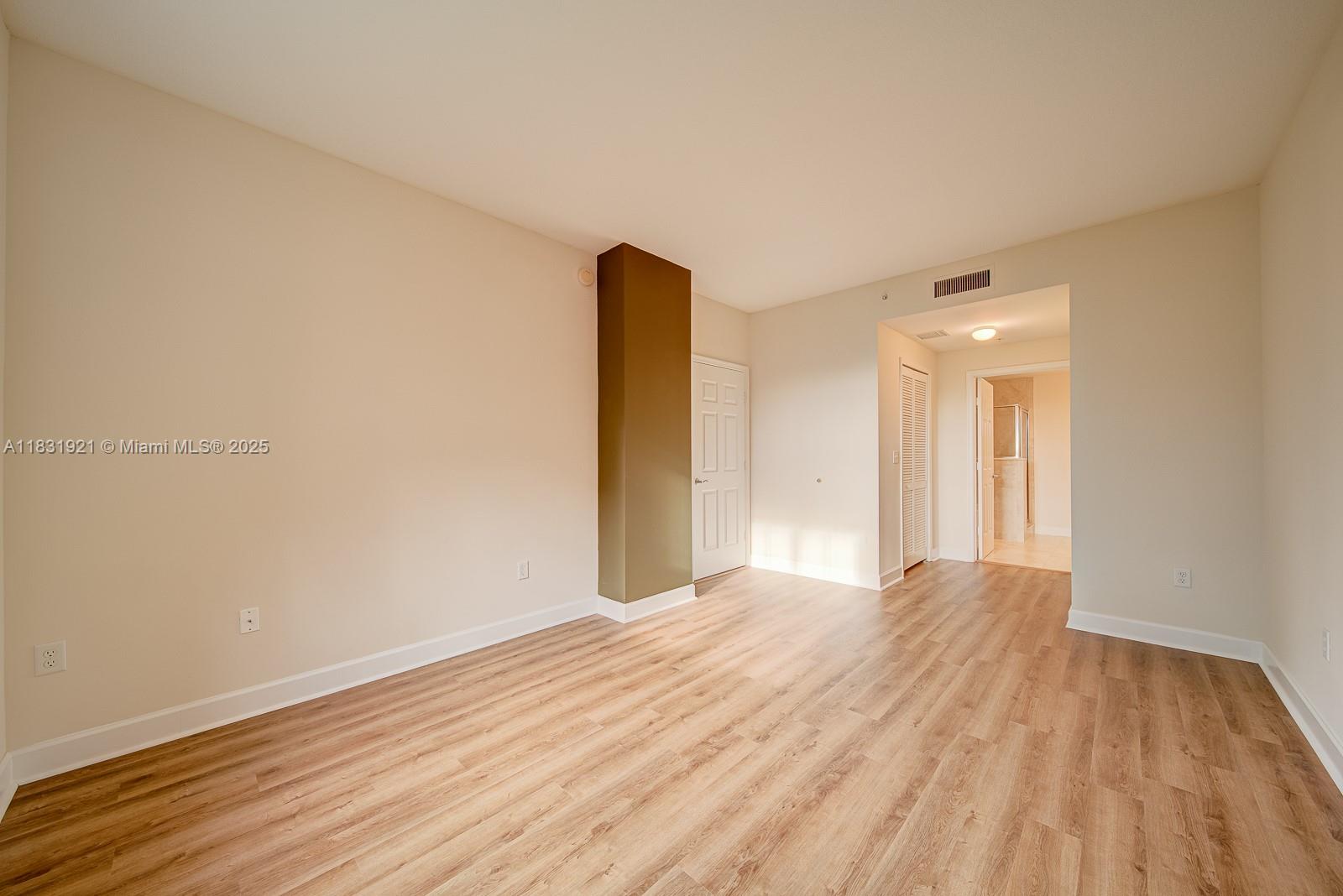 100 Andalusia Ave 608