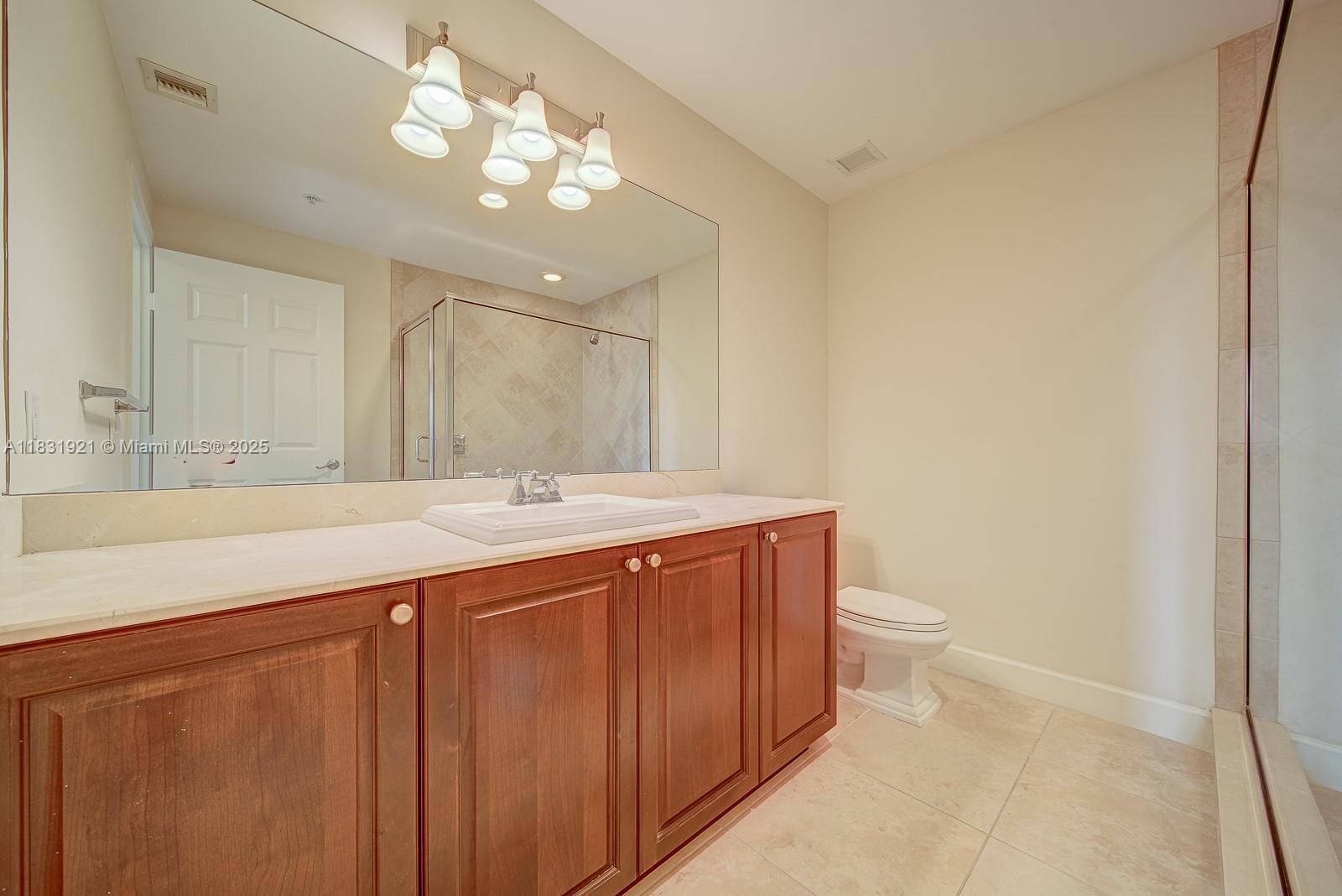 100 Andalusia Ave 608