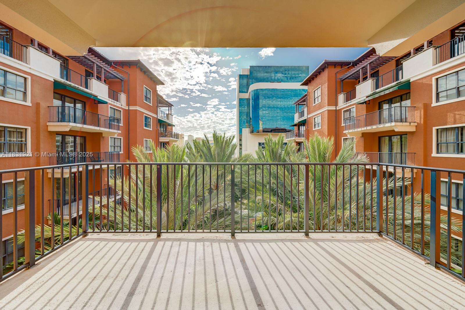 100 Andalusia Ave 608
