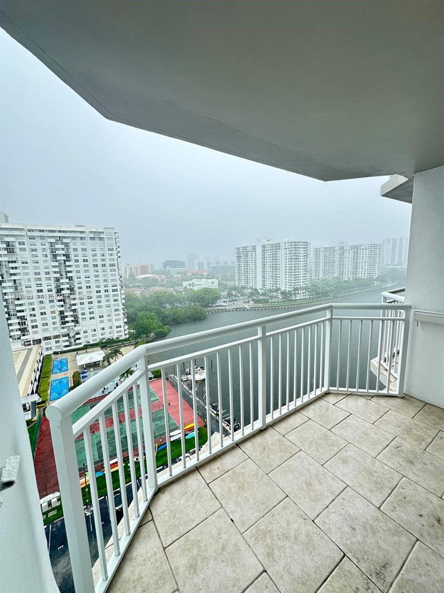 18071 Biscayne Blvd #1601, Aventura, Florida image 26