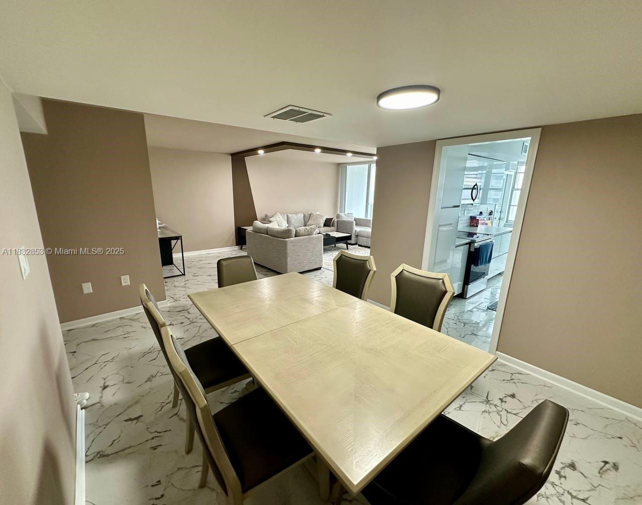 18071 Biscayne Blvd #1601, Aventura, Florida image 3