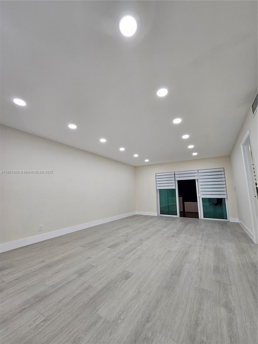 409 Bennington Ln, Lake Worth, Florida image 11