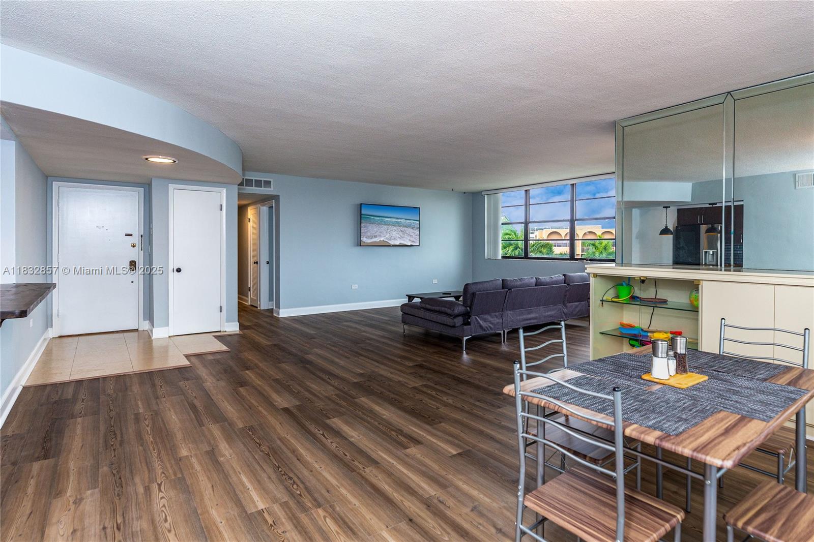 Property photo # 8