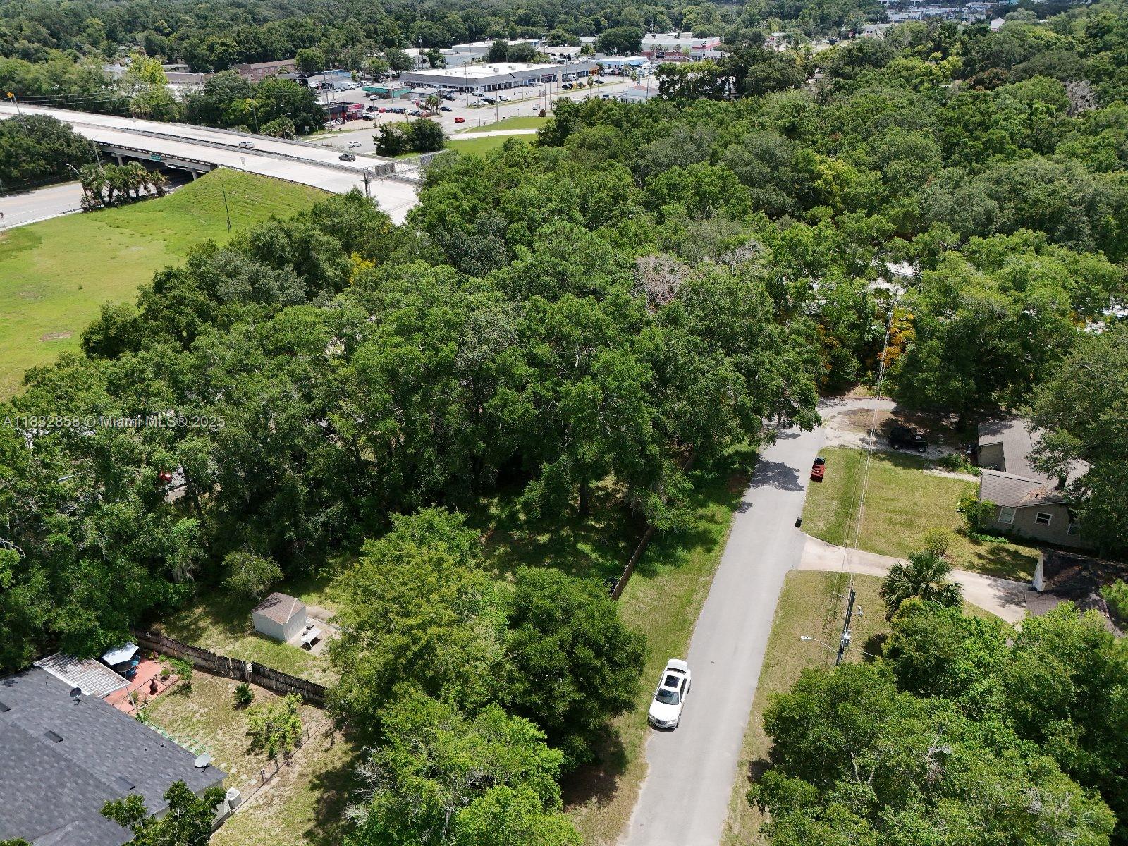 5015 Bridgewater Circle, Jacksonville, Florida image 5
