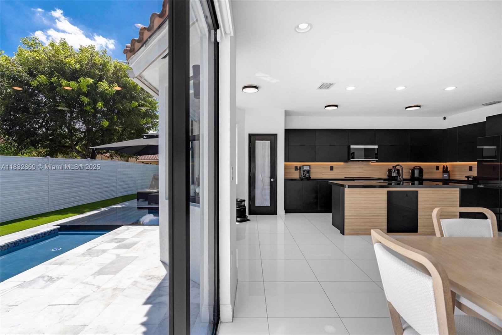 1005 NW 100 Ave, Miami, Florida image 17