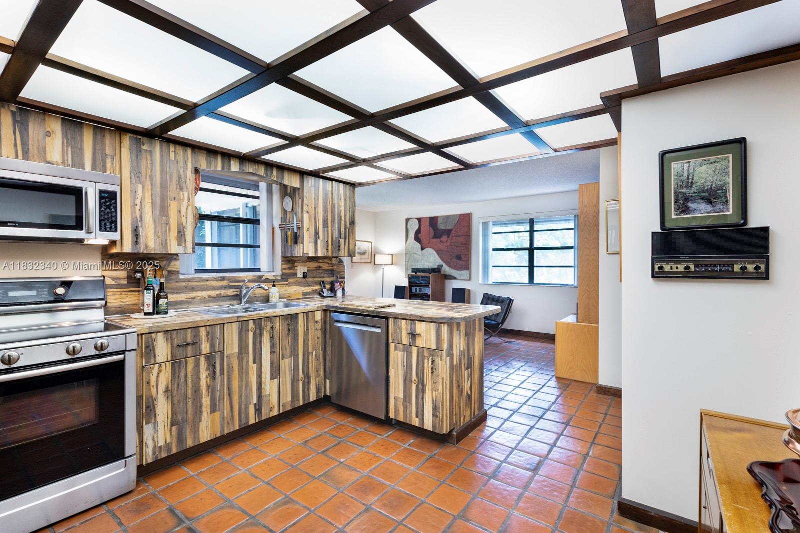 1415 Trillo Ave, Coral Gables, Florida image 19