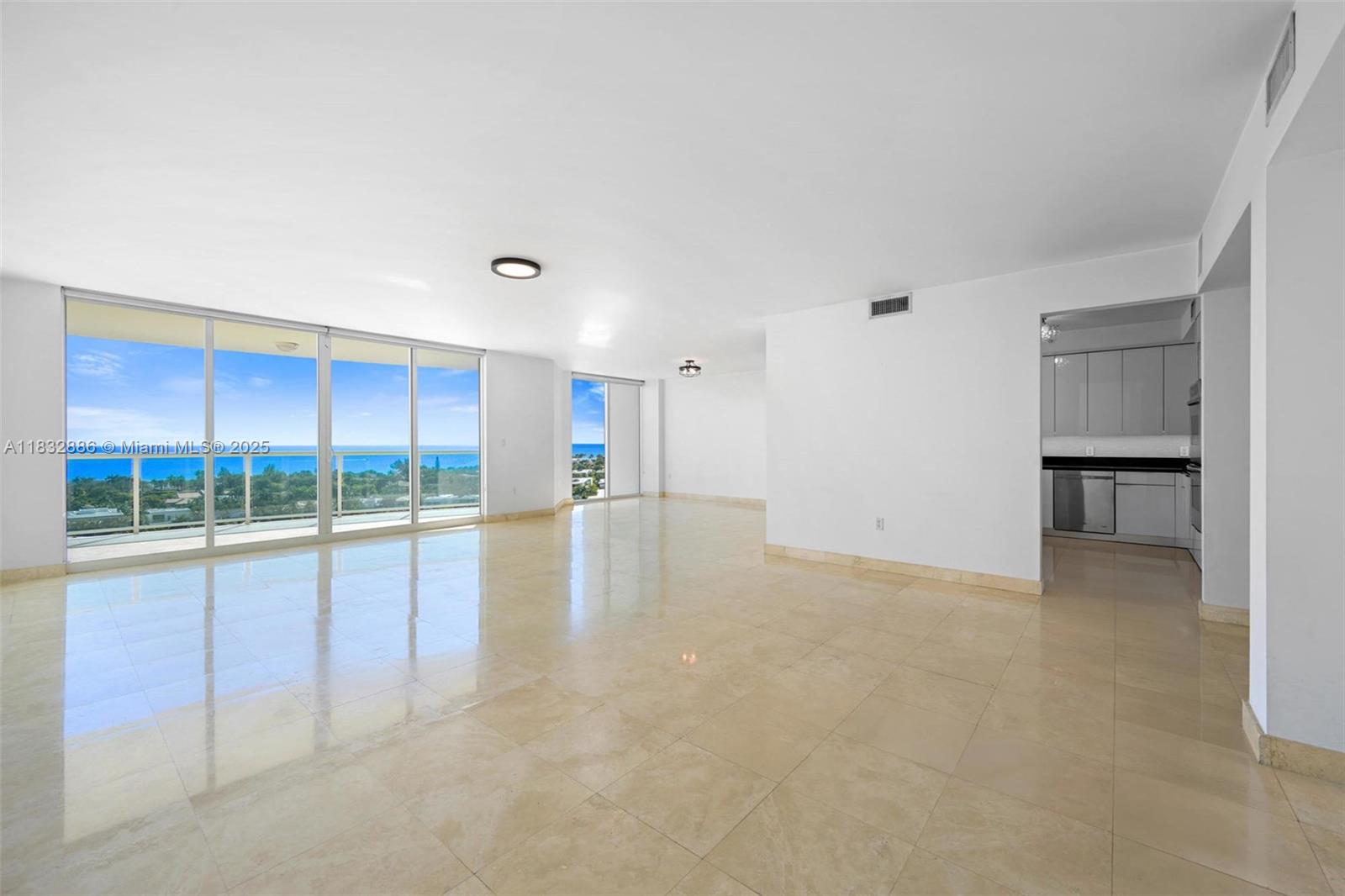 Condo for Rent in Aventura, FL