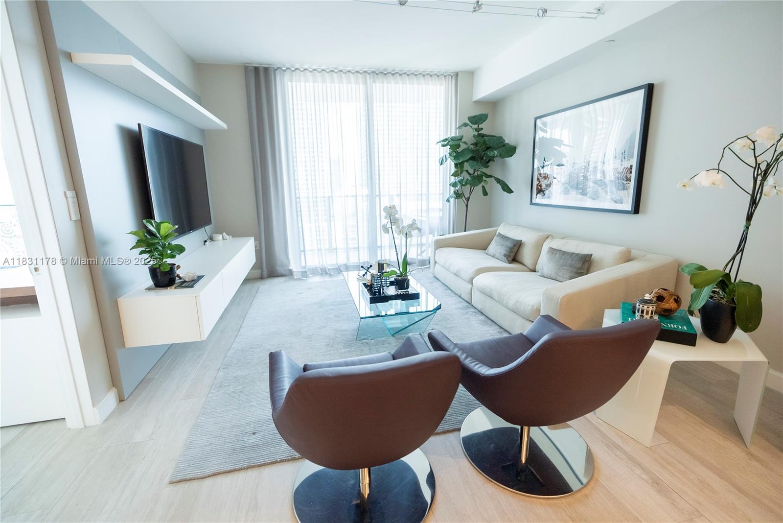 Apartamento à Venda em Miami, FL