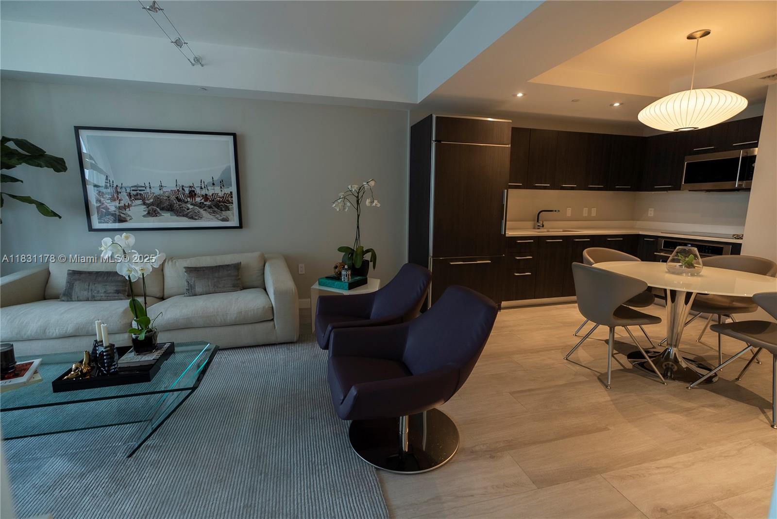 45 SW 9th St #1705, Miami, Florida image 3