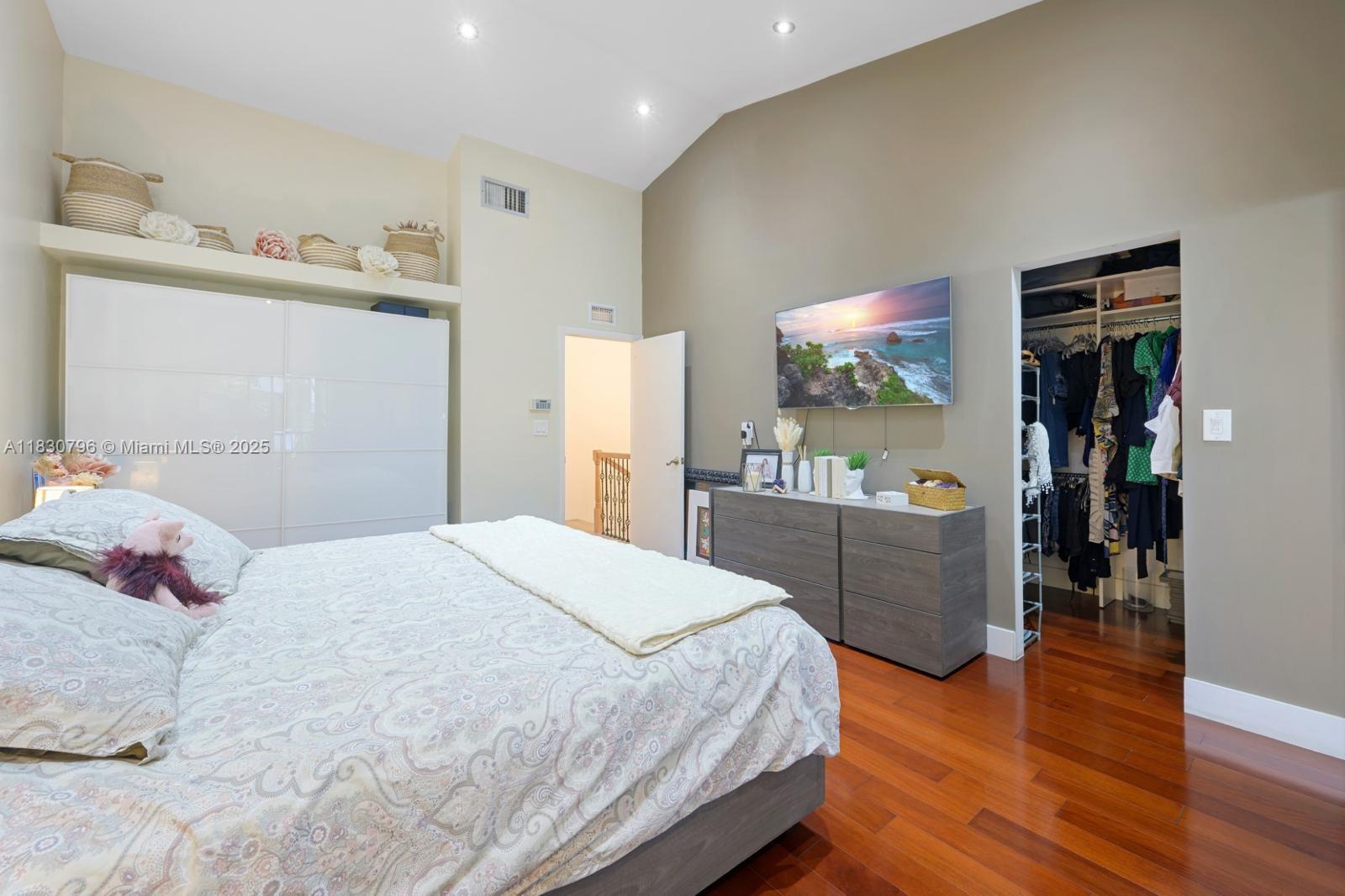 Property photo # 4