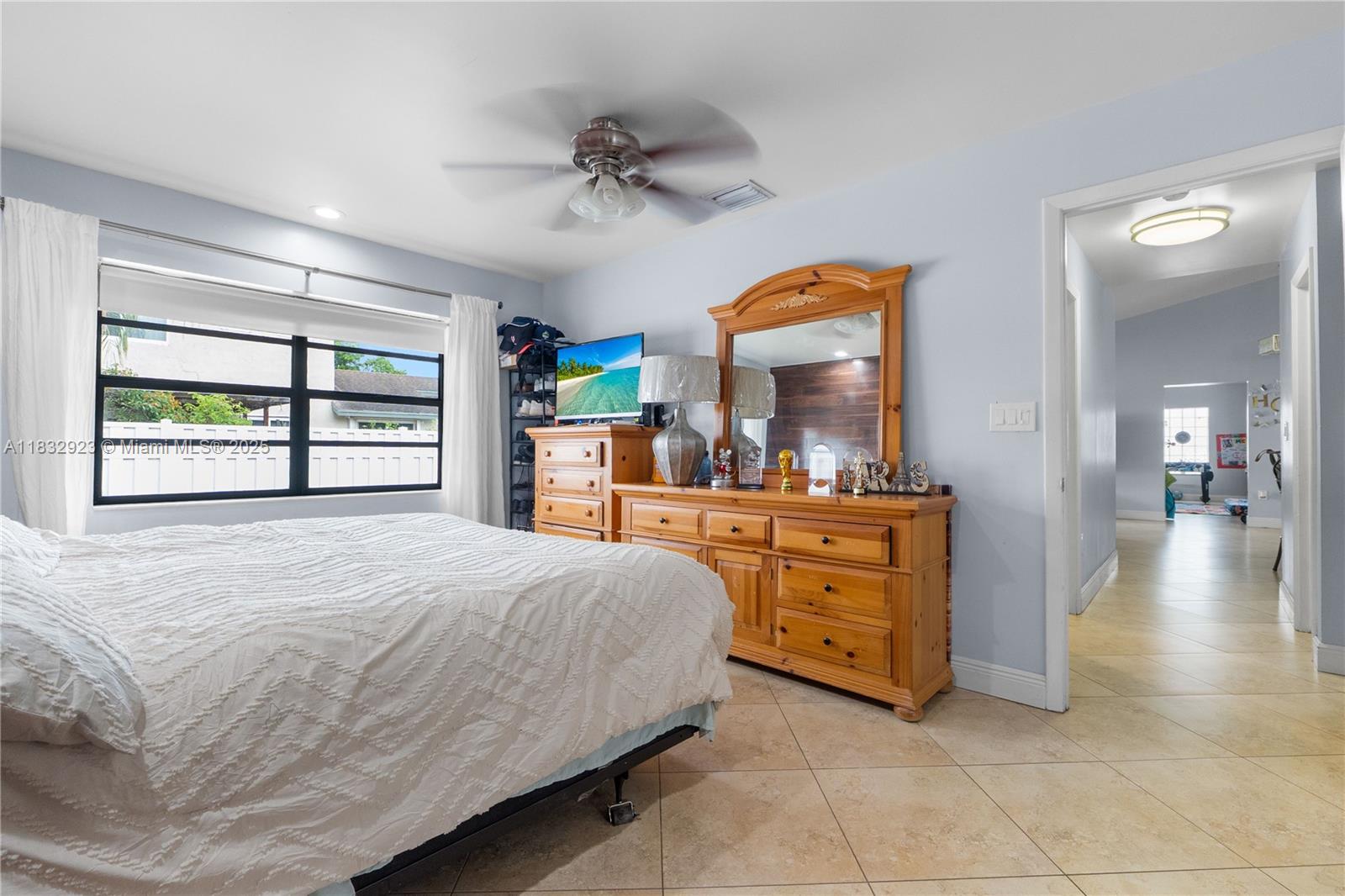 550 Auburn Way, Davie, Florida image 11