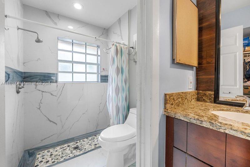550 Auburn Way, Davie, Florida image 9