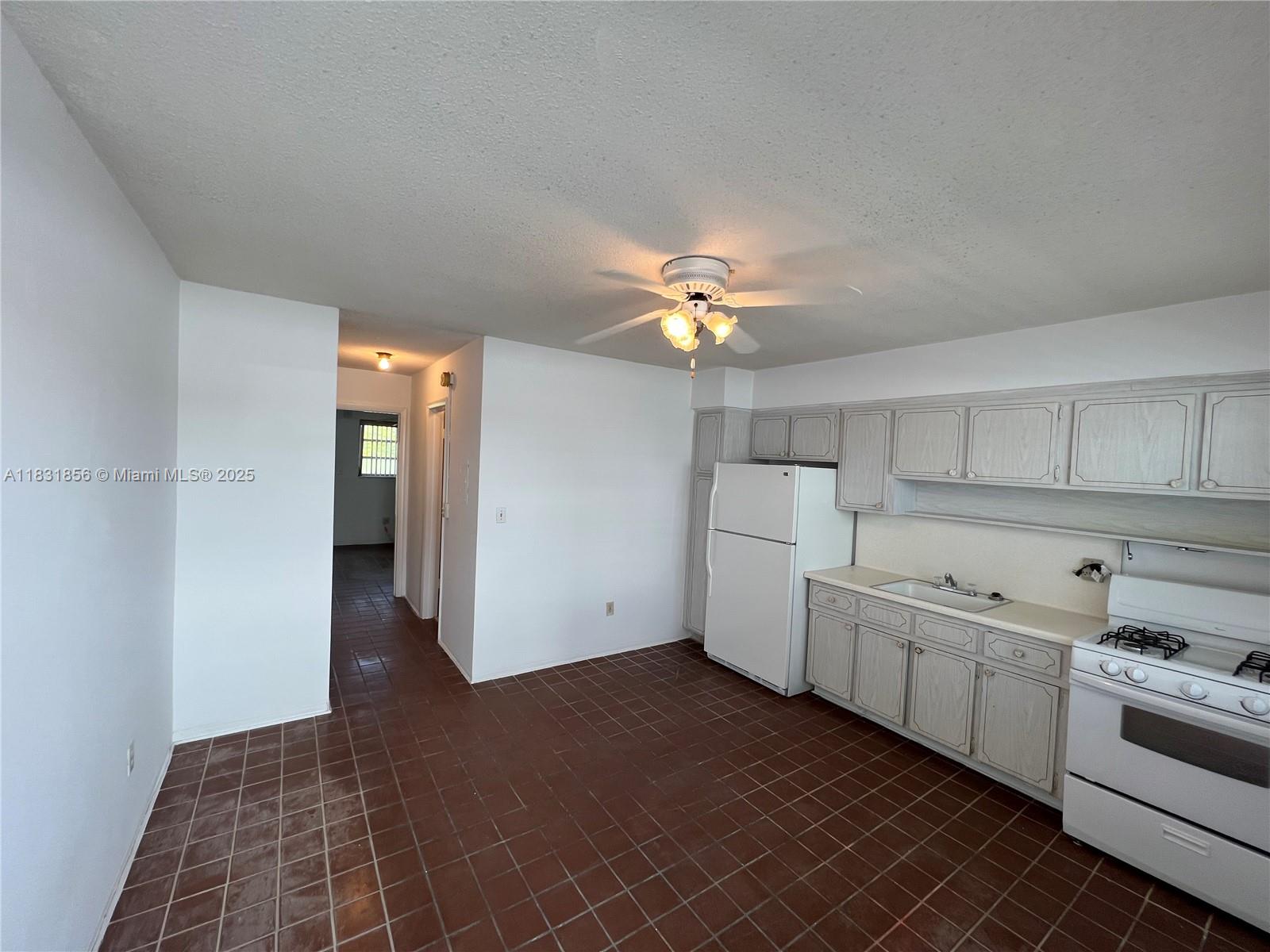 Property photo # 0