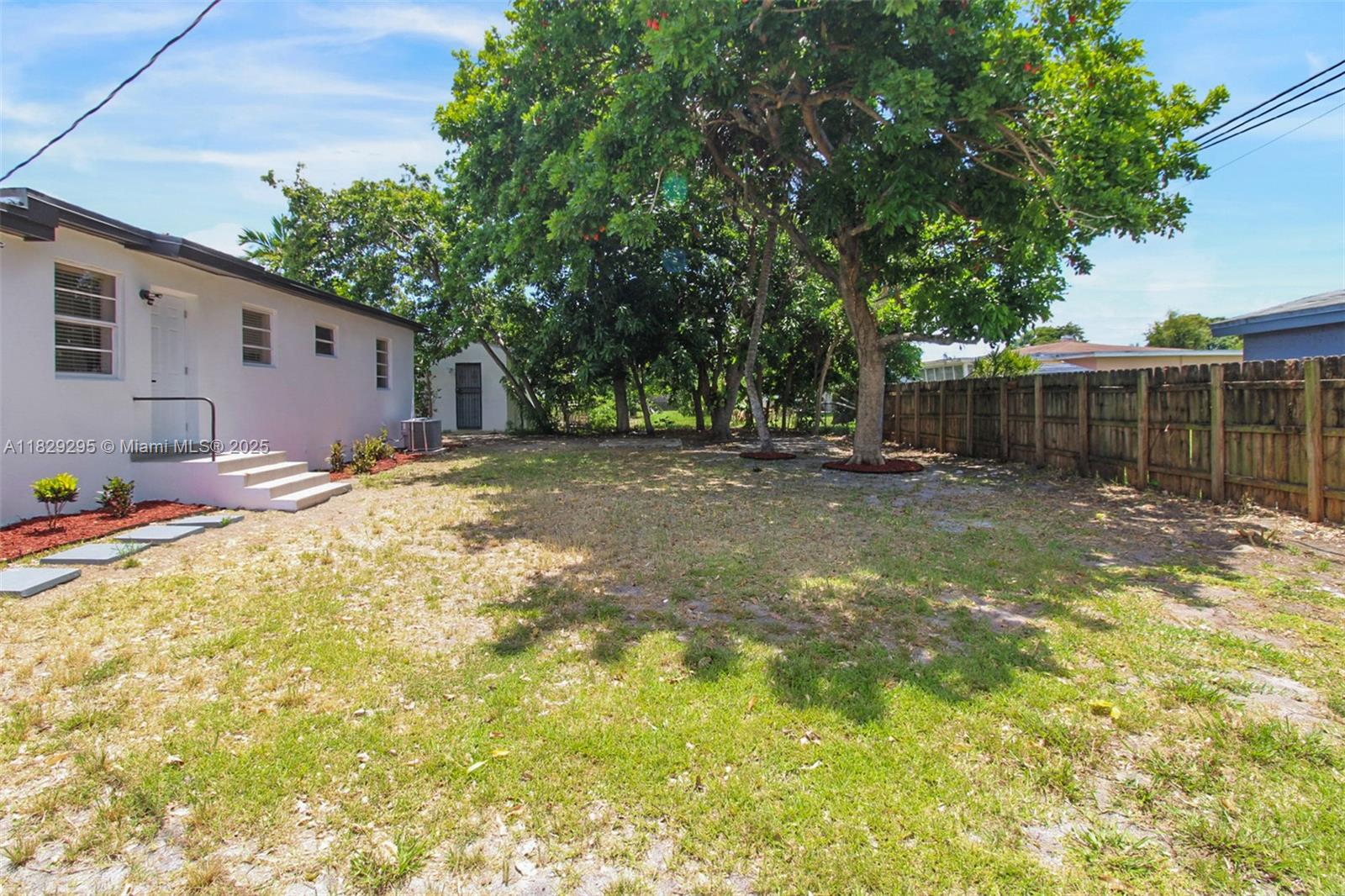 1130 NW 91 St, Miami, Florida image 31