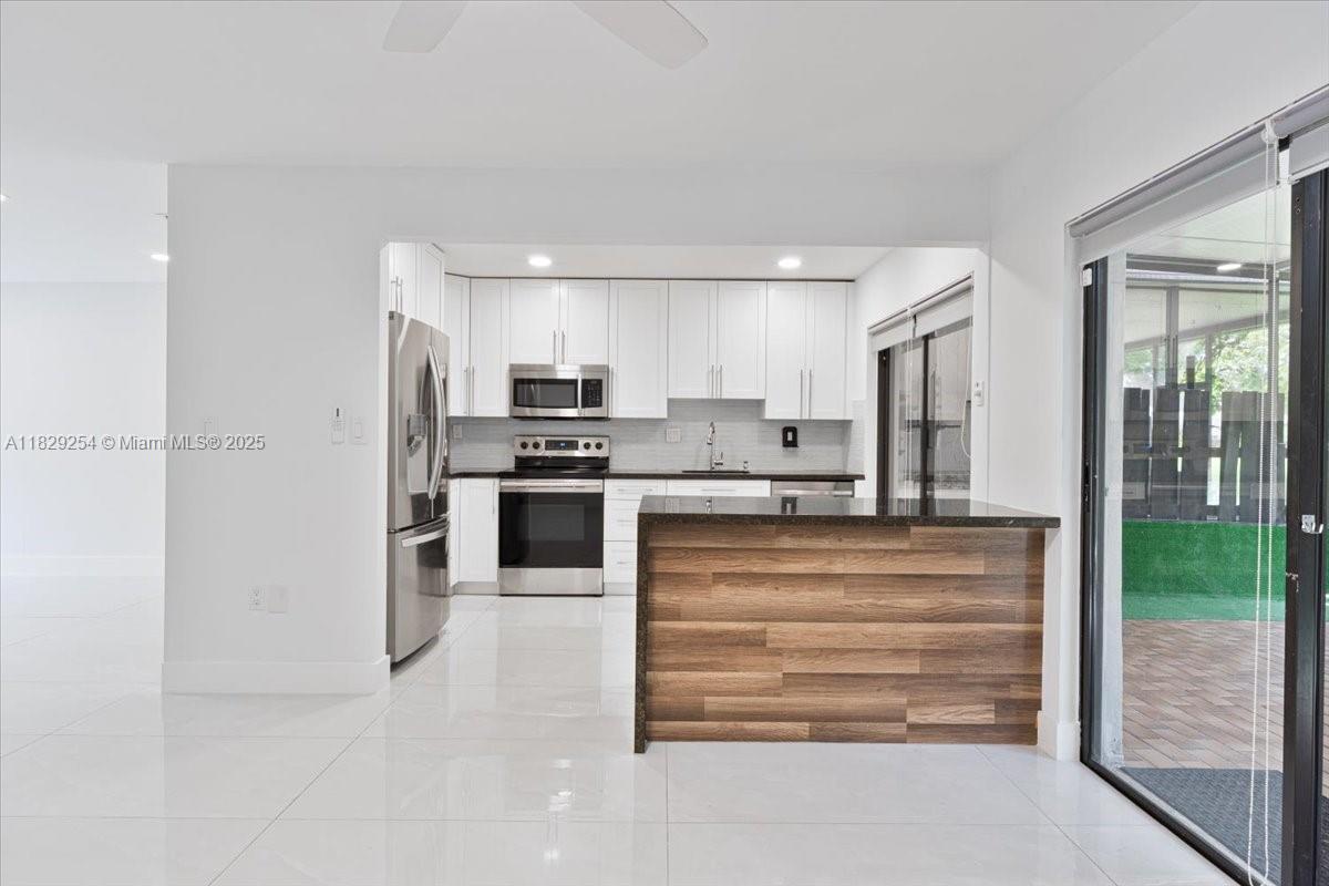 11137 SW 154th  Ct #11137, Miami, Florida image 12