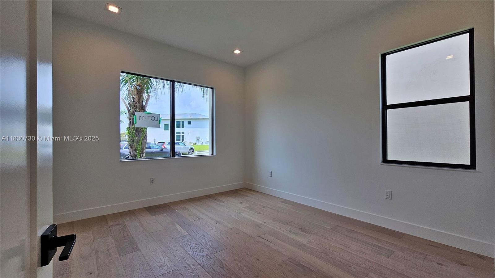 Property photo # 9