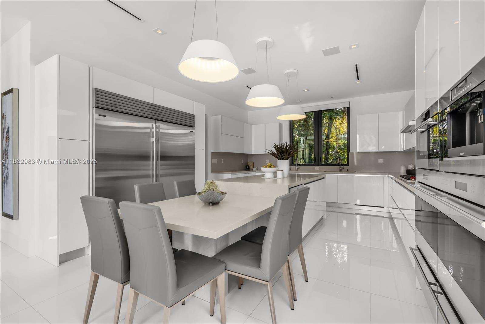 124 Park Dr, Bal Harbour, Florida image 24