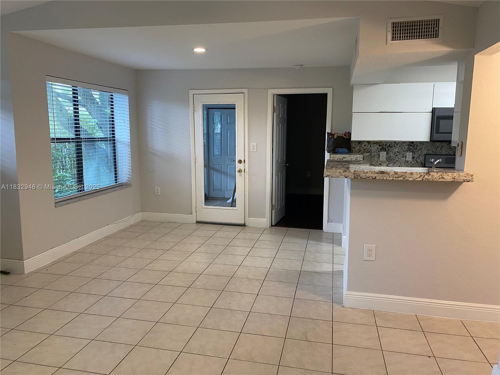 15661 SW 104th Ter #3112, Miami, Florida image 1