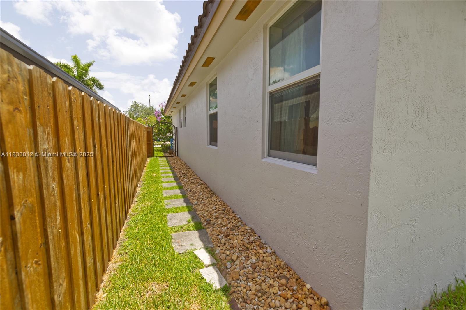 2622 SW 143rd Ave, Miami, Florida image 35