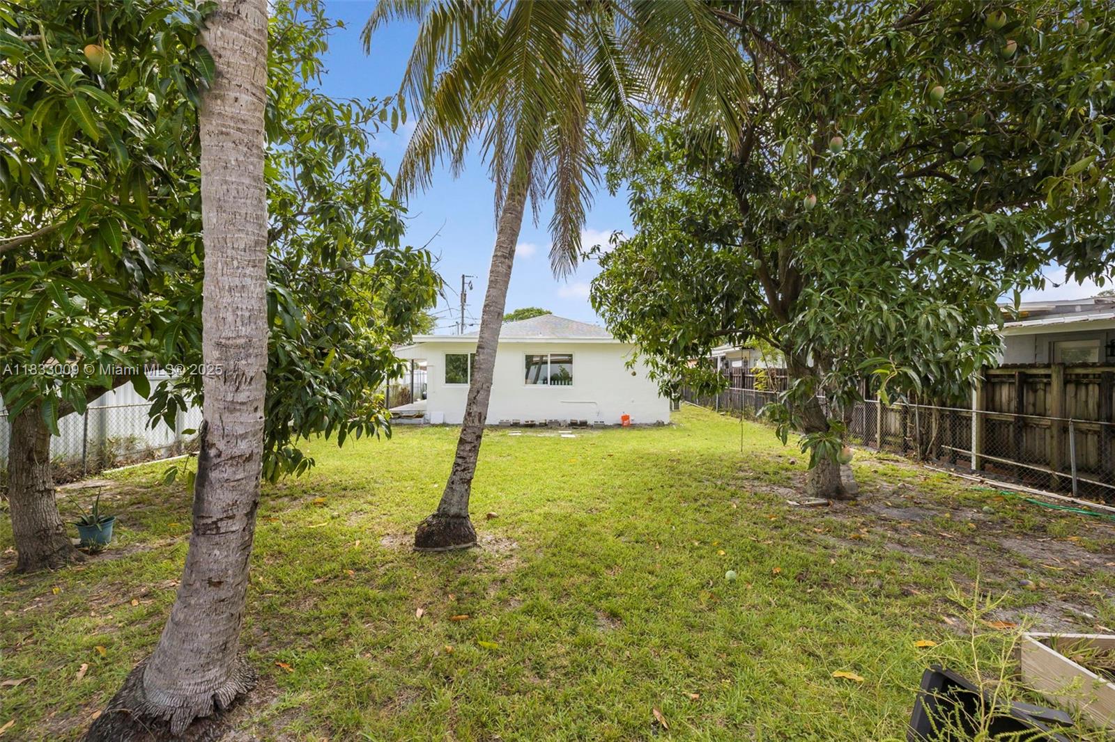 1232 NW 32nd Pl, Miami, Florida image 33