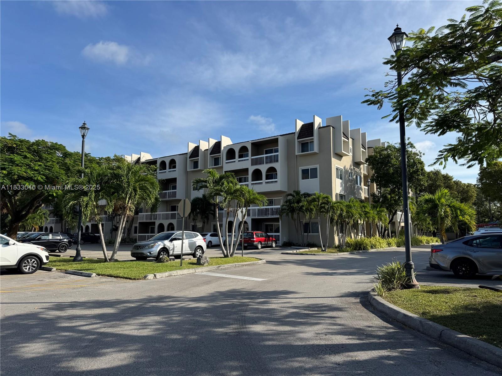 7915 Camino Real #N-302, Miami, Florida image 1