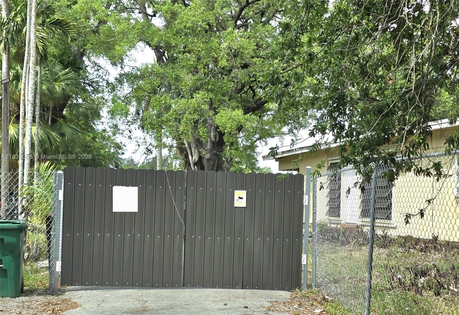 Property photo # 0