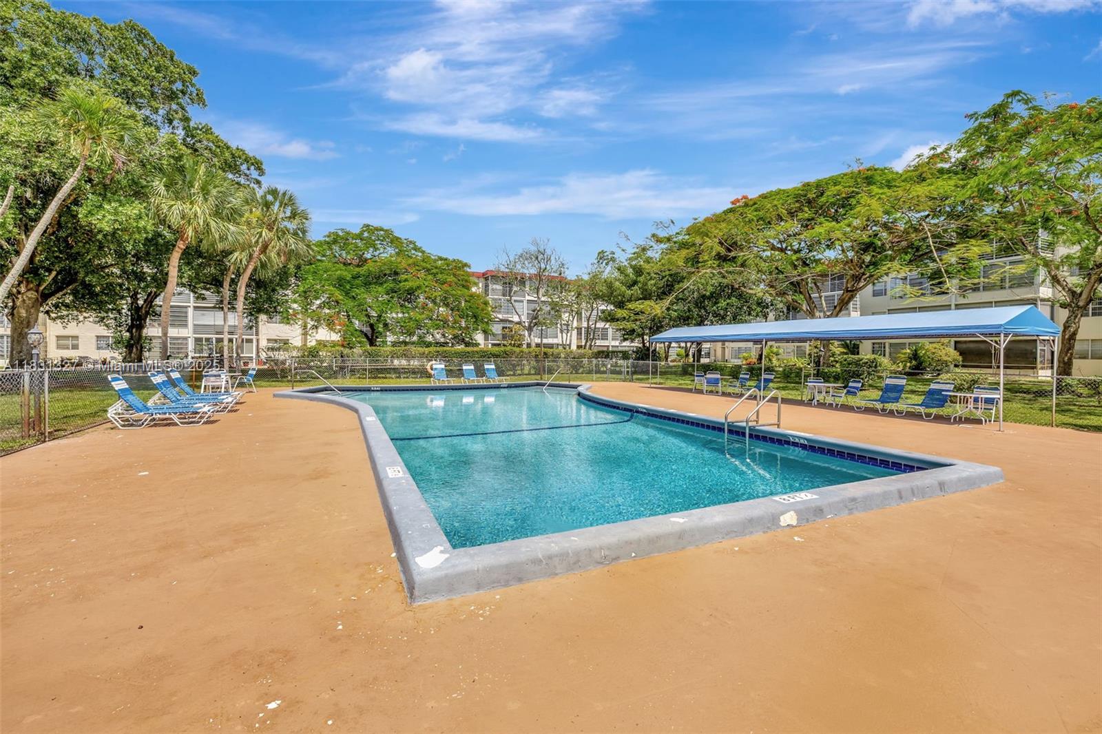 3070 NW 48th Ter #415, Lauderdale Lakes, Florida image 12
