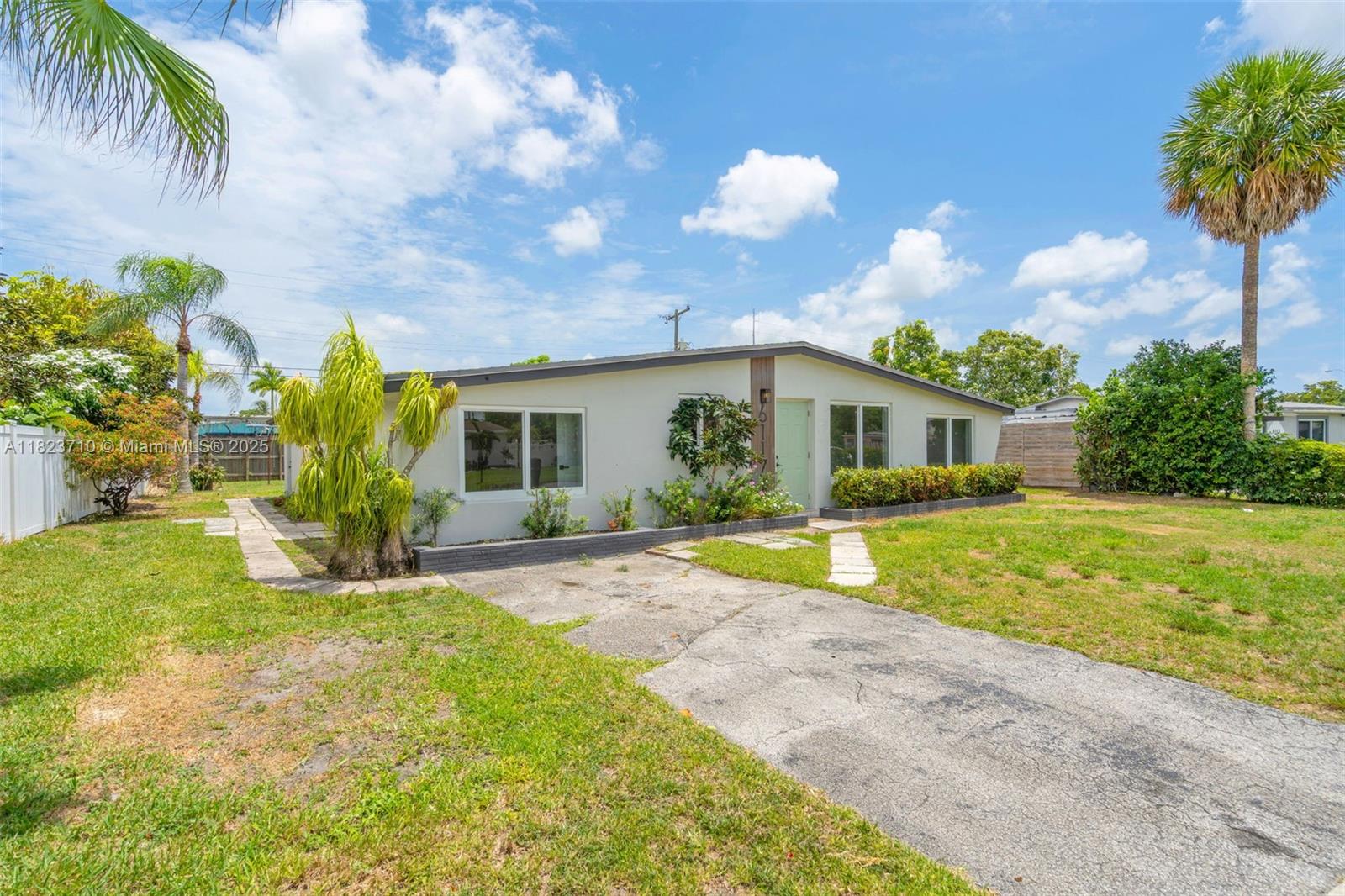 6117 NW 9th St, Margate, Florida image 28
