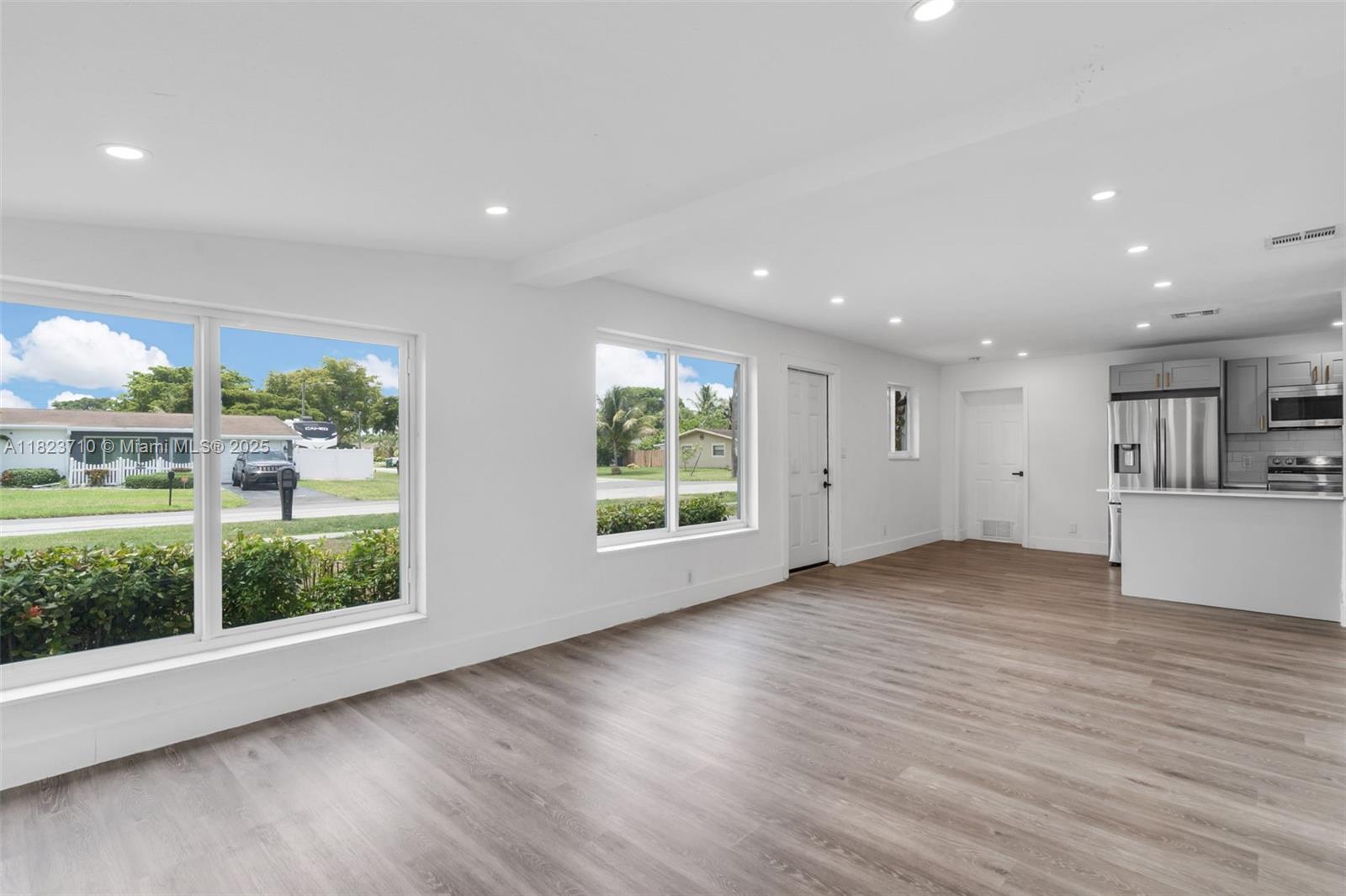 6117 NW 9th St, Margate, Florida image 5