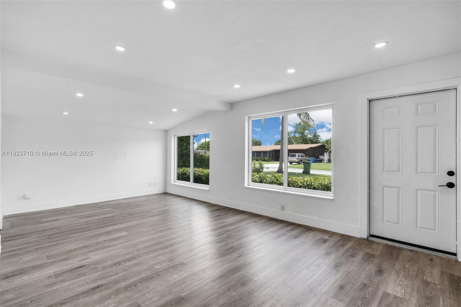 6117 NW 9th St, Margate, Florida image 6