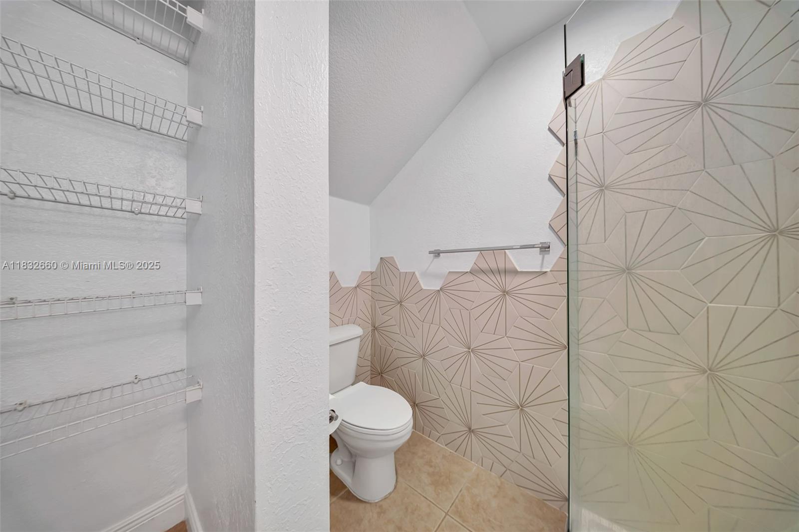 2814 SW 27th Street, Miami, Florida image 24