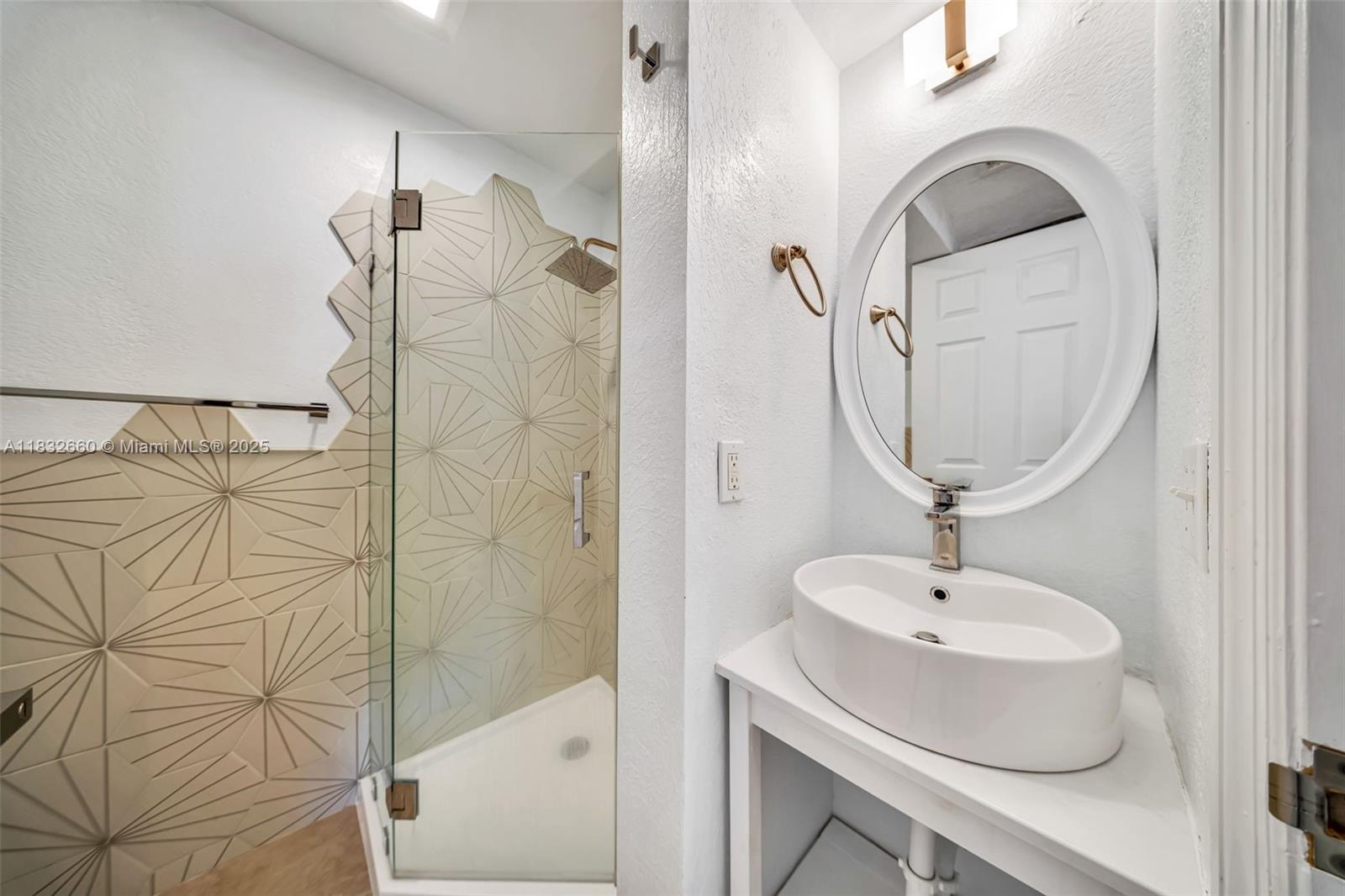 2814 SW 27th Street, Miami, Florida image 25