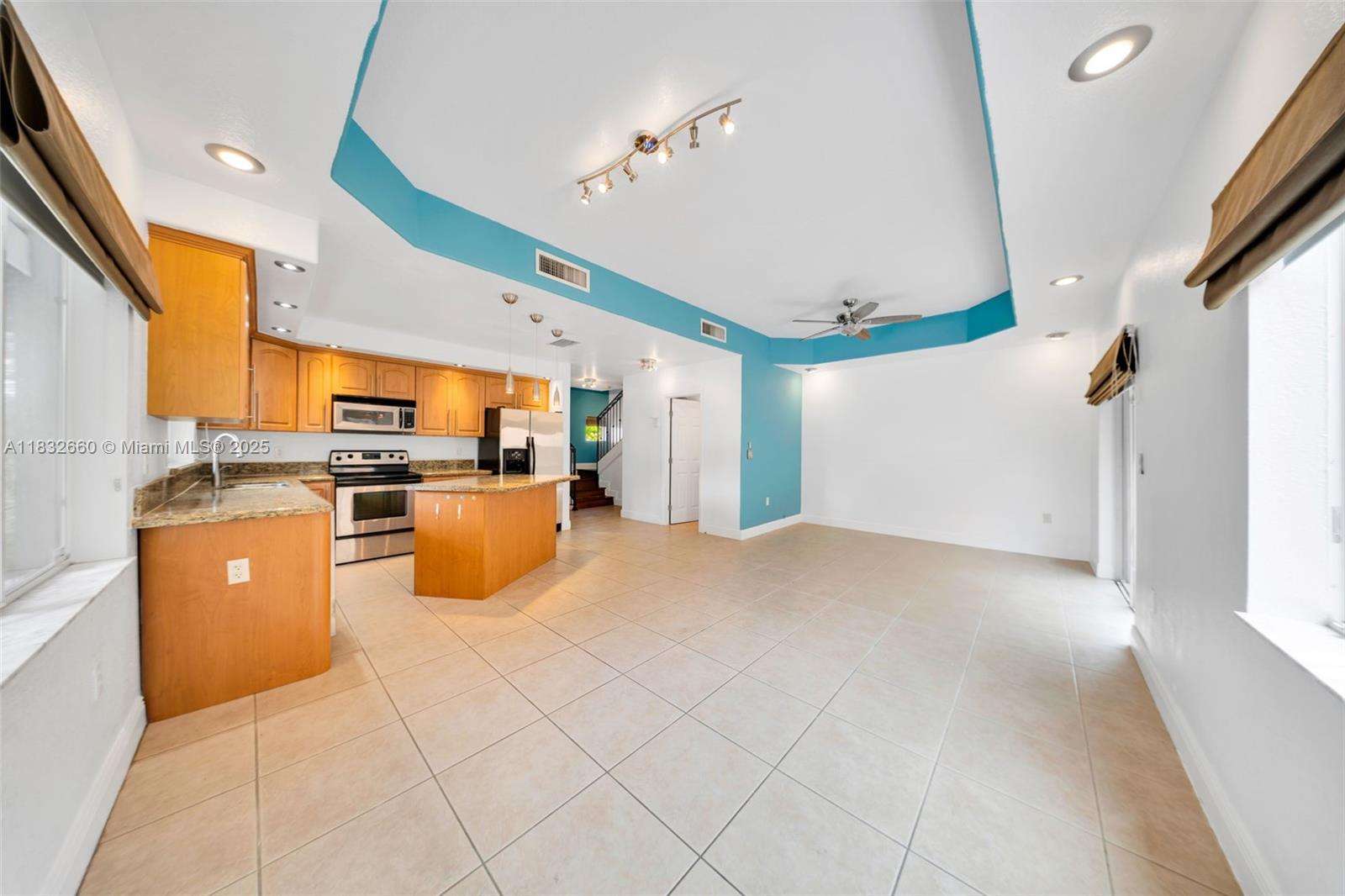 2814 SW 27th Street, Miami, Florida image 5
