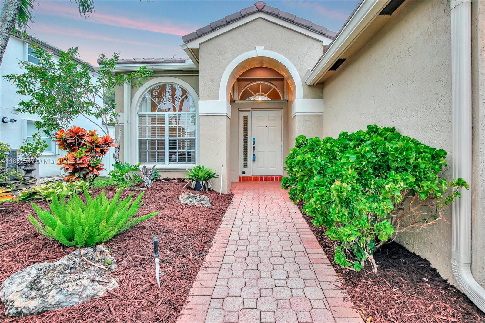 14284 NW 22nd St, Pembroke Pines, Florida image 2