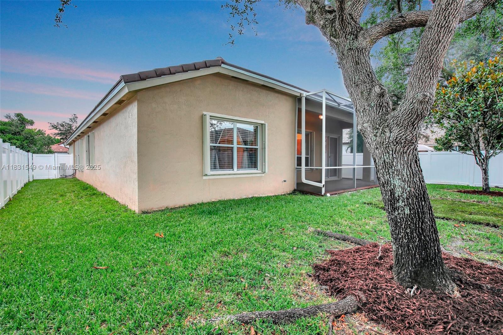 14284 NW 22nd St, Pembroke Pines, Florida image 33