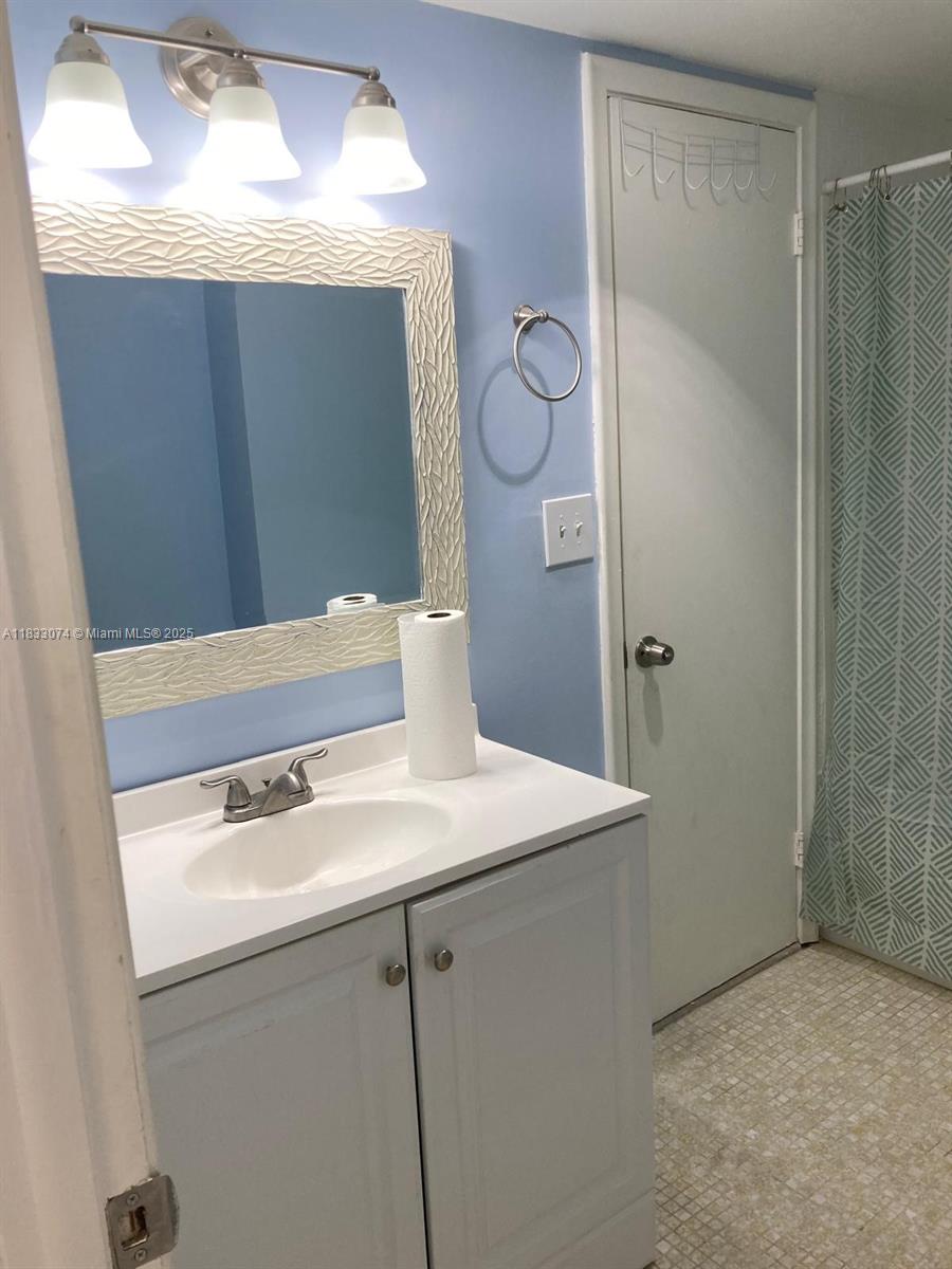 3703 NE 166th St #905, North Miami Beach, Florida image 13