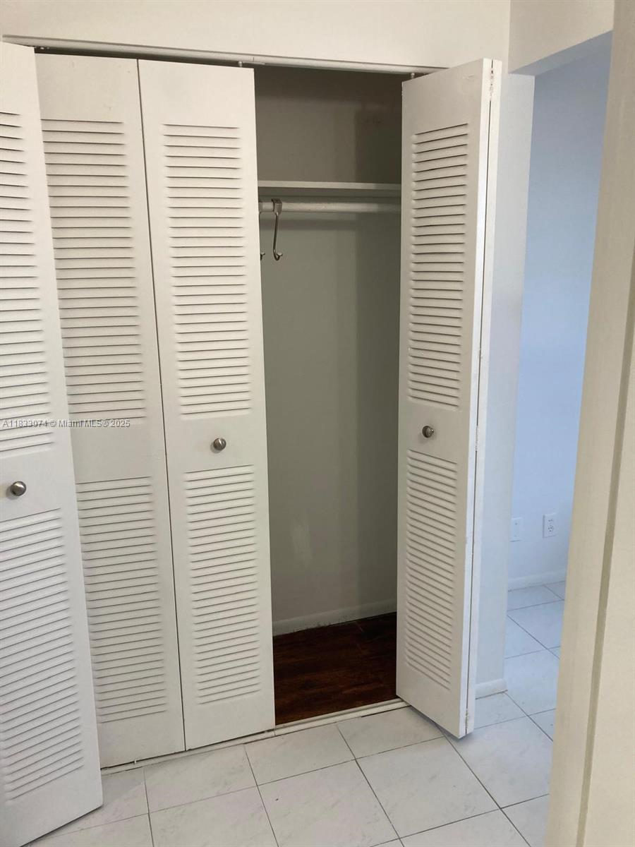 3703 NE 166th St #905, North Miami Beach, Florida image 23