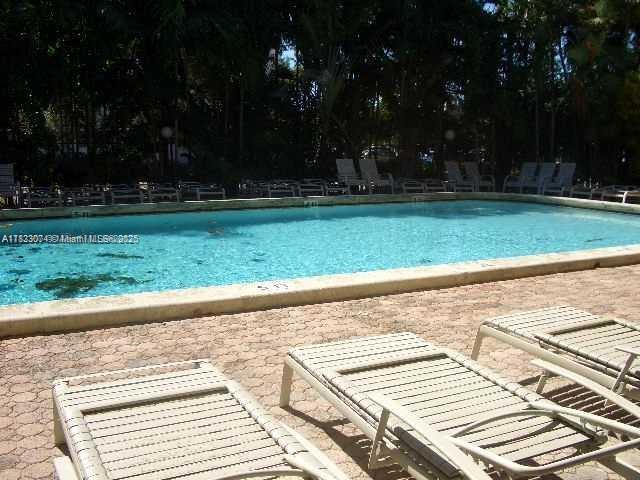3703 NE 166th St #905, North Miami Beach, Florida image 3